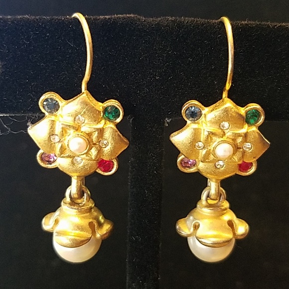 Smithsonian Jewelry - Smithsonian Earrings Multi Crystal & Pearl Dangle